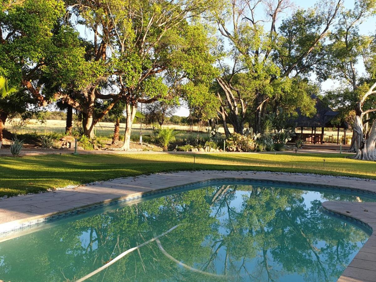 La Rochelle Lodge Namibia ซูเมบ ภายนอก รูปภาพ