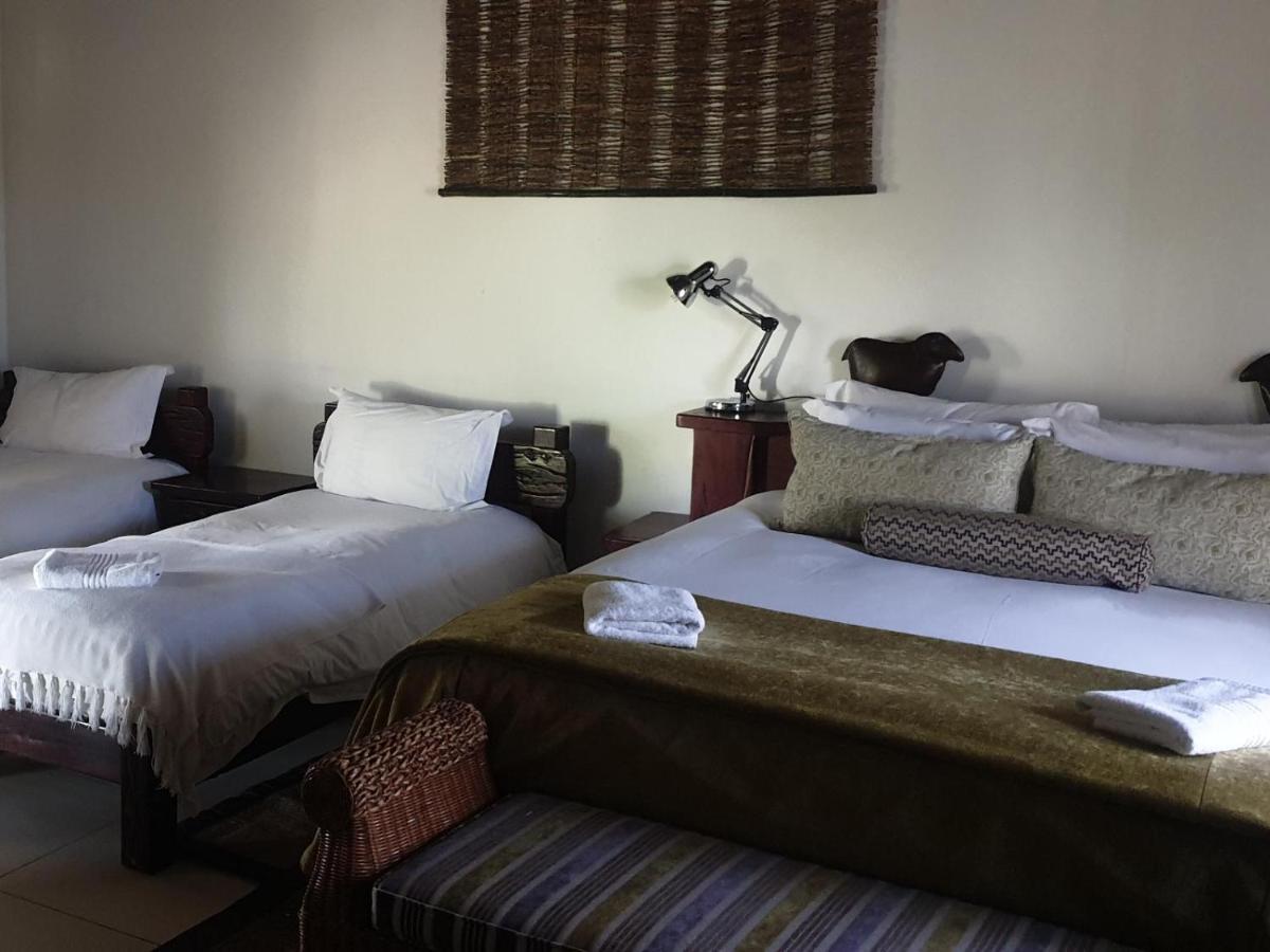 La Rochelle Lodge Namibia ซูเมบ ภายนอก รูปภาพ