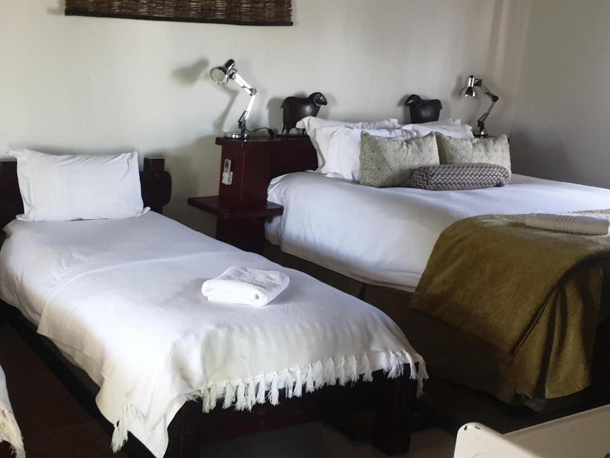 La Rochelle Lodge Namibia ซูเมบ ภายนอก รูปภาพ